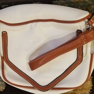 Wristlet cute white n tan